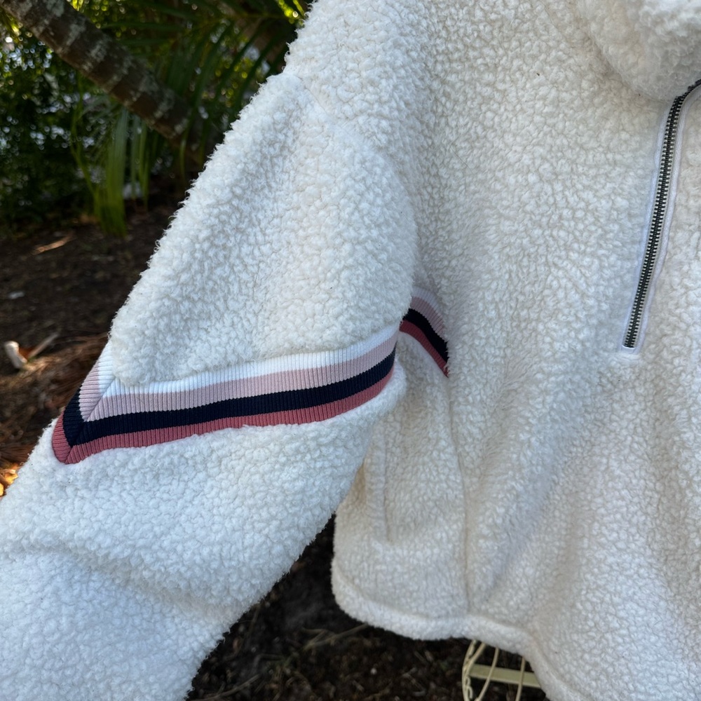 Abercrombie & Fitch White Teddy Jacket with Striped Accents, cabincore, normcore - Picture 2 of 5